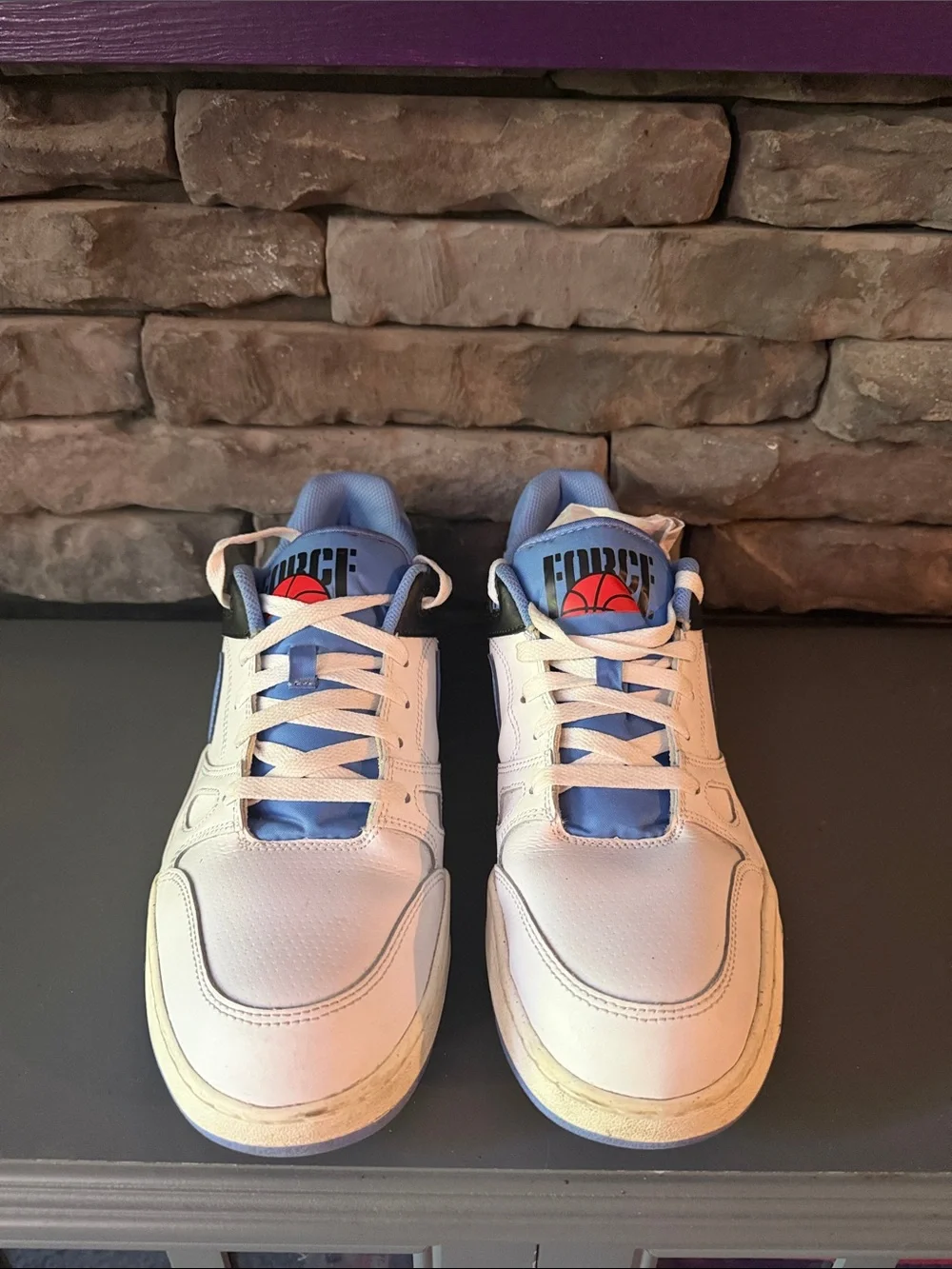 Nike White & Light Blue Low Top Sneakers